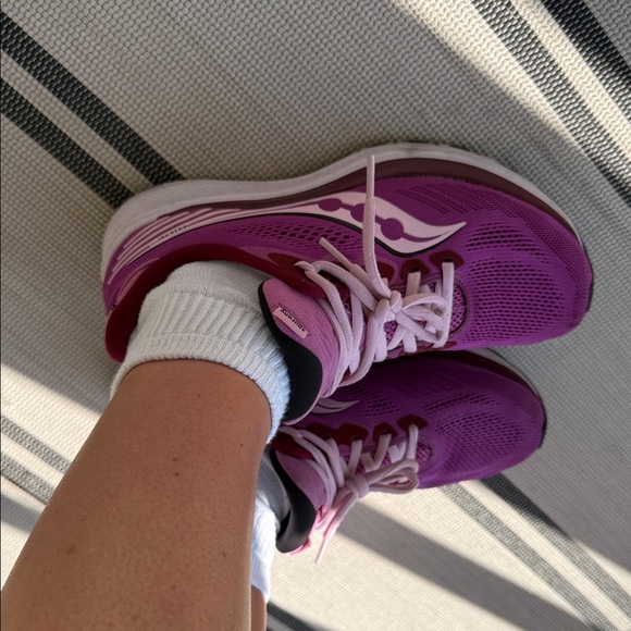 Saucony Women's Purple and Pink Athletic Shoes - Picture 6 of 6